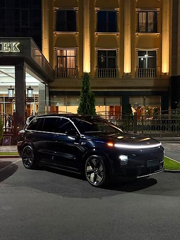 Lixiang L9: 2025 г., 1.5 л, Автомат, Бензин, Кроссовер