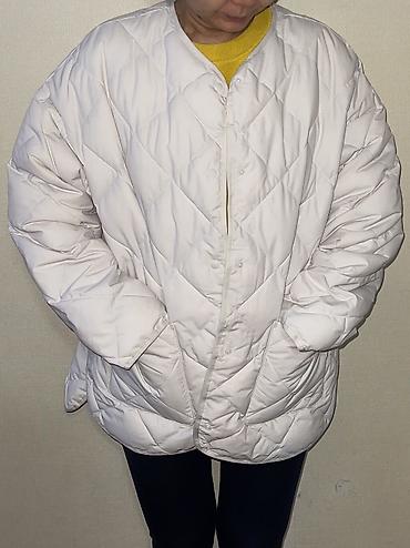 Демисезонные куртки: Куртка Uniqlo Размер XL Новая, отдам за 4500 сом, срочно!!!! В — 1