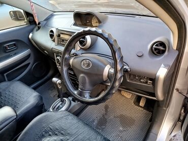 машине арзан: Toyota ist: 2002 г., 1.3 л, Автоматтык, Бензин, Хетчбек