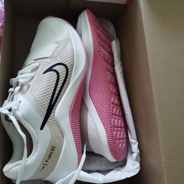 new yorker cizme: Nike, 37.5, color - White