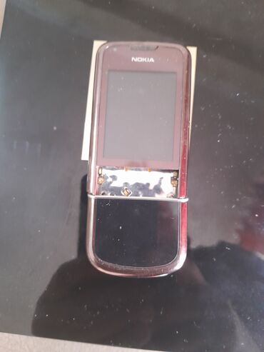 Digər ehtiyat hissələri: Nokia 8800 saphire.Dubai variantinin korpus,karkas,ekrani