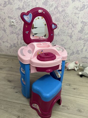 Игрушки: Детский туалетный столик со стулом Полесье - фирма Состояние at lalafo.kg Игрушки: Детский туалетный столик со стулом Полесье - фирма Состояние