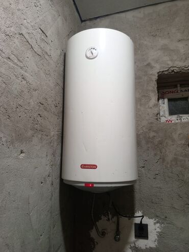 Qızdırıcı və isidicilər: Ariston divara quraşdırılan elektrik su qızdırıcısı - Marka/model