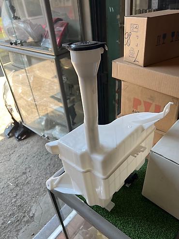 Бачки: Бачок Lexus 2013 г., Новый, Аналог — 10