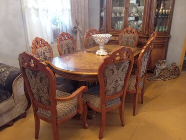 Seyflər: Qonaq otağı üçün, Açılmayan, Oval masa, 6 stul