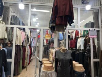 дом с контейнером: Продается контейнер на Аламединском рынке вещевой ряд