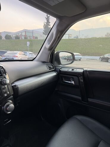 Toyota: Toyota 4Runner: 2019 г., 4 л, Автомат, Бензин, Внедорожник at lalafo.kg — 26 Toyota: Toyota 4Runner: 2019 г., 4 л, Автомат, Бензин, Внедорожник — 26