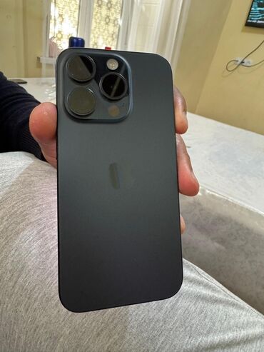 красный речка: IPhone 15 Pro, Колдонулган, 128 ГБ, Кара, Каптама, 88 %