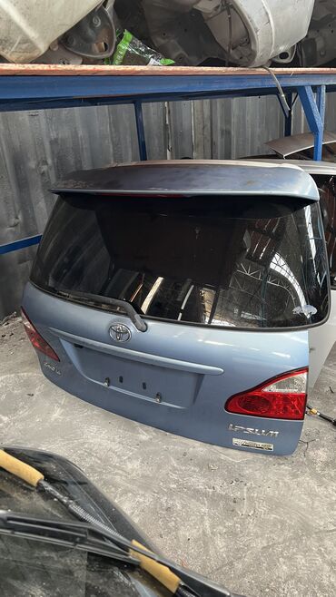 Крышки багажника и комплектующие: Крышка багажника Toyota, Б/у, Оригинал — 23