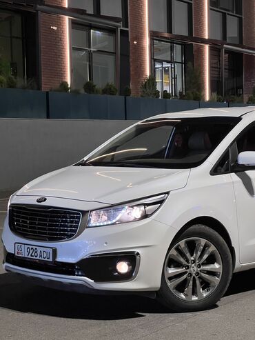Kia: Kia Carnival: 2017 г., 2.2 л, Типтроник, Дизель, Минивэн