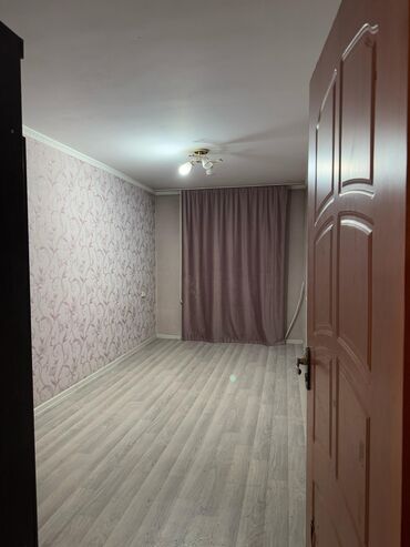 продается малосимейка: 3 комнаты, 60 м², 104 серия, 4 этаж, Евроремонт