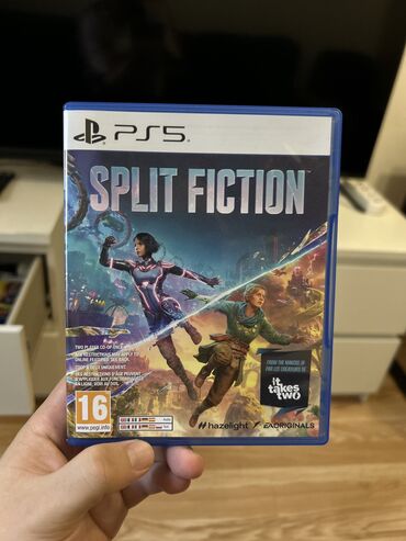 скачать игры на пс3: Split fiction