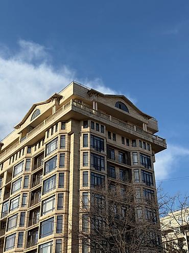 Продажа квартир: 5 и более комнат, 205 м², Элитка, 2 этаж, Дизайнерский ремонт — 1