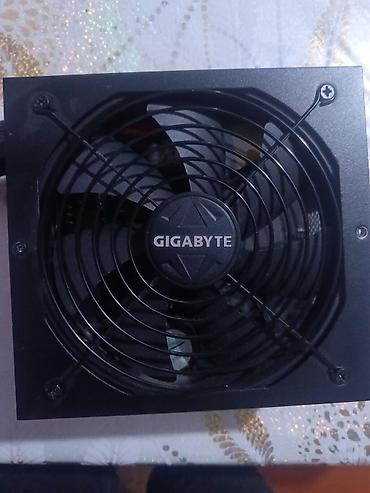 Qida blokları: Qida bloku Gigabyte, 750 W, İşlənmiş — 2