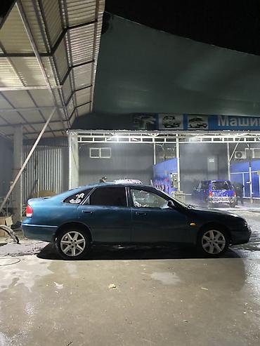 volvo 6×2: Mazda 626: 1993 г., 1.8 л, Механика, Бензин, Хэтчбэк — 1