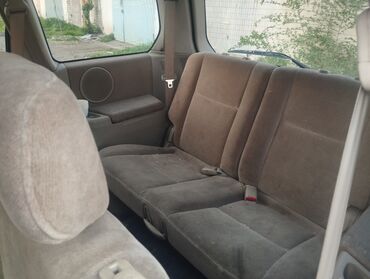 мицубиси l 300: Mitsubishi Chariot: 2000 г., 3 л, Автомат, Бензин, Минивэн