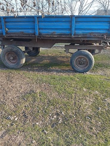 Traktorlar: Minsk MTZ Belarus 80.1 traktor - Rəng: mavi, kabinalı - Ön təkərlər — 25