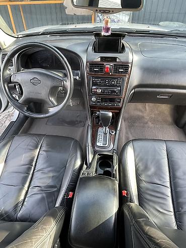 Nissan Maxima: 2002 г., 2 л, Автомат, Бензин, Седан — 7