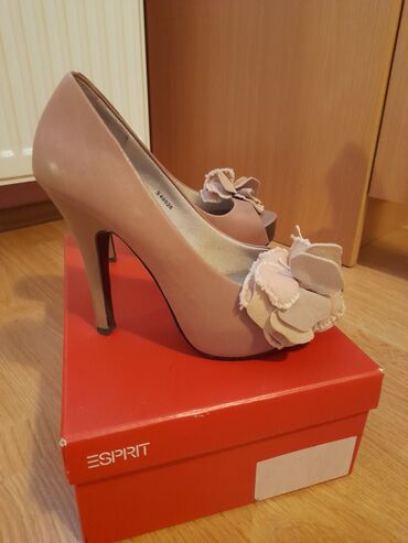 esprit mantil: Sandale, Esprit, 36