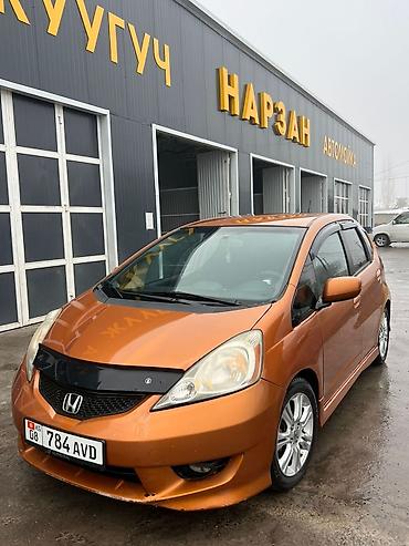 Honda: Honda Fit: 2011 г., 1.5 л, Автомат, Бензин, Хэтчбэк — 2