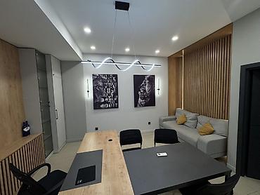 офис квартира: Сдаю Офис целиком: 100 м², В бизнес центре, С ремонтом, С высокими потолками — 6