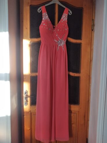 Ziyafət donları: Geyimler hamisi birlikte ve ya tek tek satilir. Maraqlananlar mesja — 15