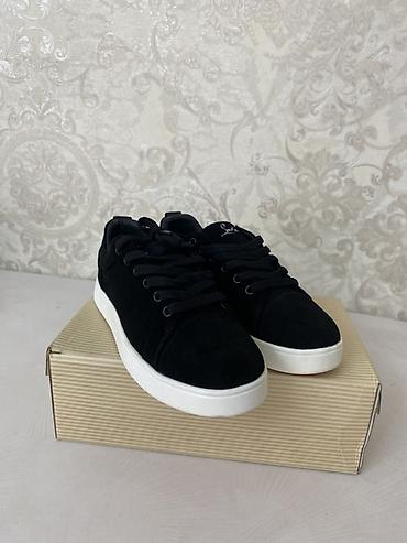 лабутены кроссовки: Мужские кроссовки, 39, Christian Louboutin, Новый, цвет - Черный, Самовывоз, Платная доставка — 1