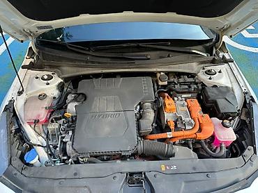 sonata nurais: Hyundai Elantra: 2022 г., 1.6 л, Автомат, Гибрид, Седан — 10