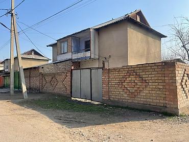 Продажа коттеджей и домов: Продаётся двухэтажный частный дом с просторным двором. Планировка и — 27