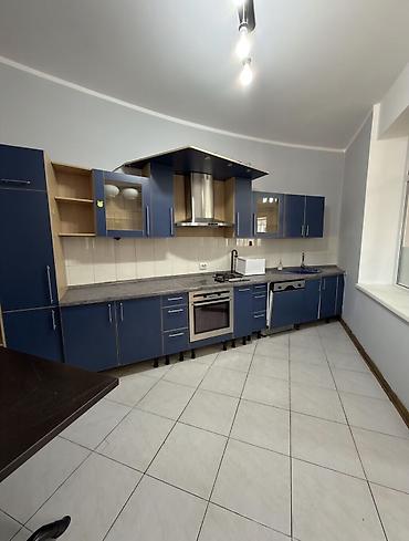Долгосрочная аренда домов: 350 м², 6 комнат и более, Таш-Рабат ТРЦ — 30