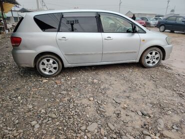 Toyota: Toyota Ipsum: 2002 г., 2.4 л, Автомат, Бензин