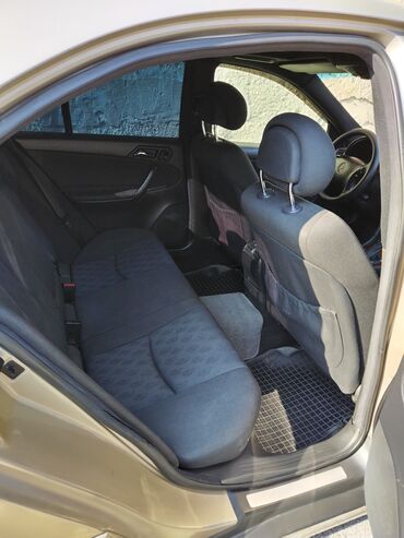 Mercedes-Benz: Mercedes-Benz C 200: 2 l | 2000 il Sedan -da lalafo.az — 10 Mercedes-Benz: Mercedes-Benz C 200: 2 l | 2000 il Sedan — 10