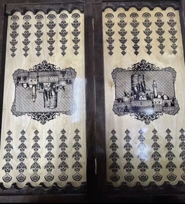 Nərdlər: Ağ-qara ornamentli taxta nərd/şahmat lövhəsi satılır. Nizami Gəncəvi — 7