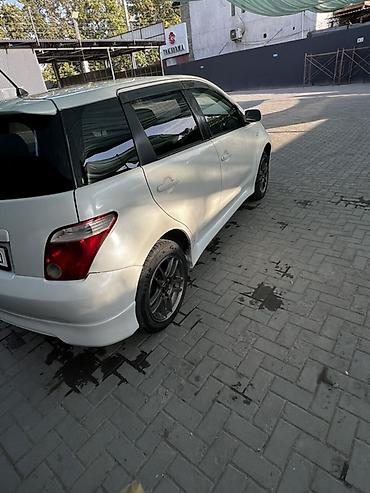 тойота ист 2004: Toyota Ist: 2004 г., Автомат, Бензин, Хэтчбэк — 5