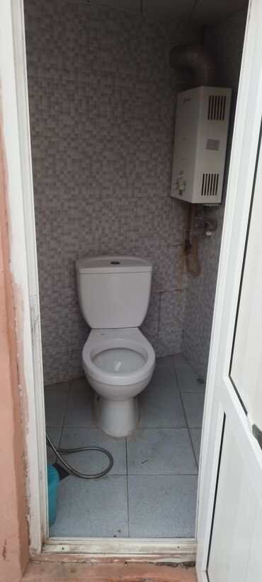 Otaqların uzunmüddətli kirayəsi: Kirayə üçün ev – otaqlar sayi 3 kohne Suraxanida yerlewir mektebin — 10