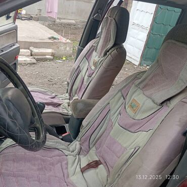 Mitsubishi: Mitsubishi Space Wagon: 1997 г., 2 л, Механика, Бензин, Хэтчбэк — 12