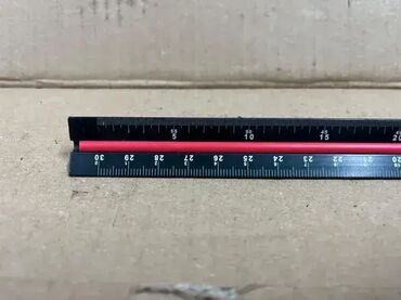 Ostali merni alati: #2862 Trouglasti lenjir: Sa skalama označenim bojamaSkala 1:100 – — 10