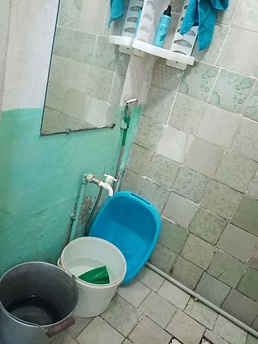 Otaqların satışı: Комната в общежитии 18м 2этаж. Туалет и кухня на балконе. Общая — 6