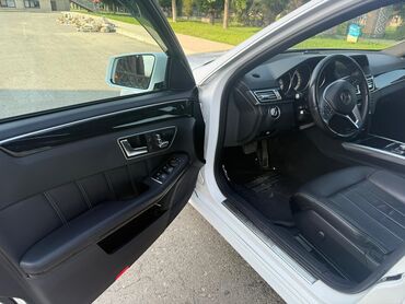 Mercedes-Benz: Mercedes-Benz E 220: 2.2 l | 2014 il Sedan — 15