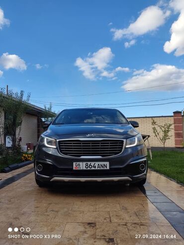 машина 250000сом: Kia Carnival: 2017 г., 2.2 л, Автомат, Дизель, Минивэн