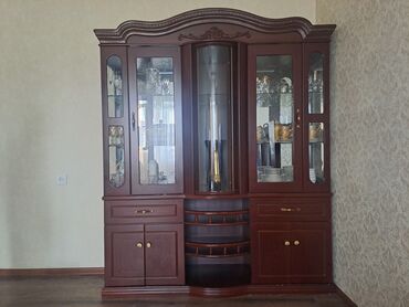 шкафы кухонные бу: Сервант, Б/у, МДФ