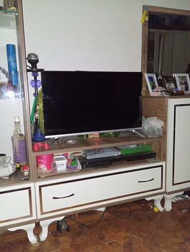 Qonaq otağı dəstləri: İşlənmiş, Masa və oturacaqlar, Kredit yoxdur — 5