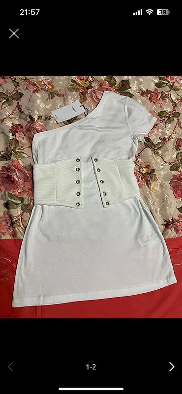 Повседневные платья: Брюки джинсы Футболки Zara по 100 в хорошем состоянии, все по 100 — 6