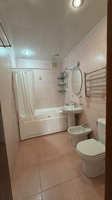 Продажа квартир: 3 комнаты, 130 м², Ала-Арча ТРЦ Элитка, 8 этаж, Свежий ремонт — 3