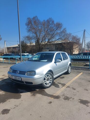 Volkswagen: Volkswagen Golf: 2002 г., 1.6 л, Механика, Бензин, Седан