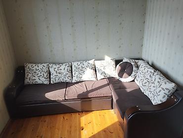 Divanlar: L‑formalı yumşaq künc divan - Rəng: tünd qəhvəyi oturacaq və karkas — 1
