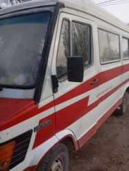 продаю в связи с переездом: Mercedes-Benz T1: 1992 г., Механика