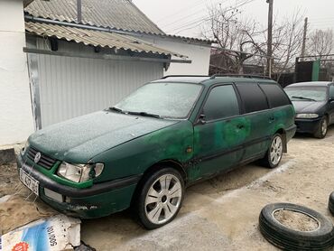 Volkswagen: Volkswagen Passat: 1995 г., 1.8 л, Механика, Бензин, Универсал