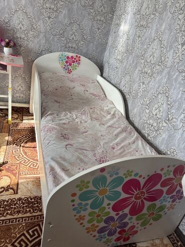 кровать 1 спальная: Керебет, Кыздар үчүн, Каптал жактары, ДСП