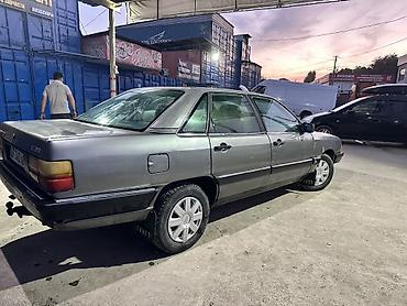 кулиса на ауди 100: Audi 100: 1987 г., 2.3 л, Механика, Бензин, Седан — 1